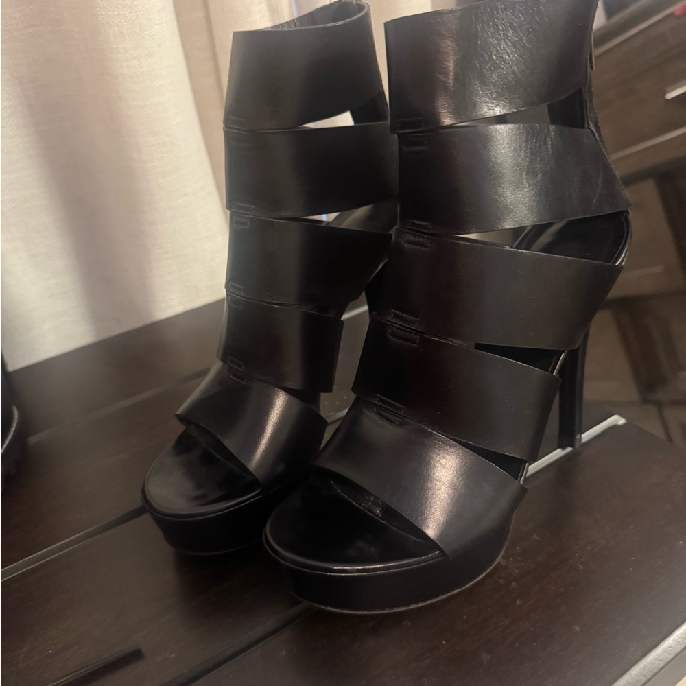 Vera Wang Black Strappy Heels